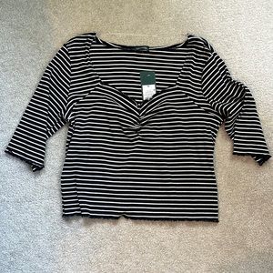 Black & white cropped top